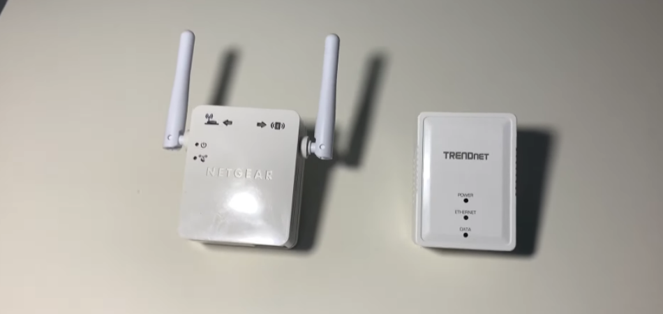 Powerline Adapter VS Wi-Fi Extender: Which One To Choose?